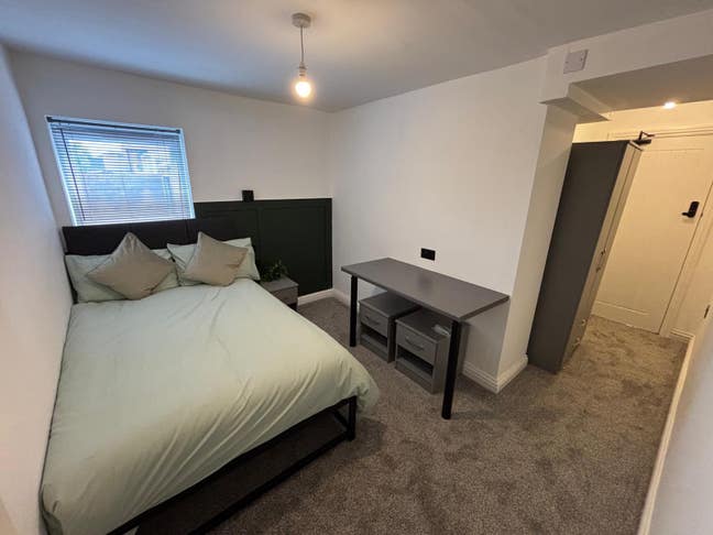 Brand-New Stylish Rooms at 27 Bowman Street Main Photo