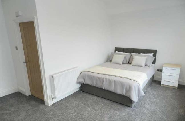 Room in Hyde Park, Leeds Main Photo