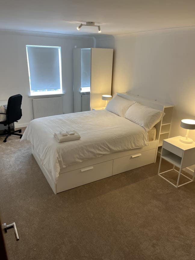 Comfy en-suite short let Main Photo