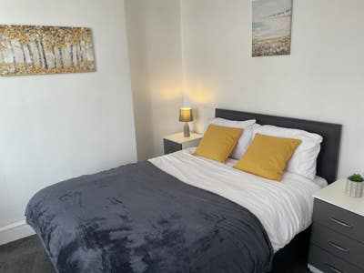 🌟 1 Double room in a newly renovated property 🌟 Main Photo