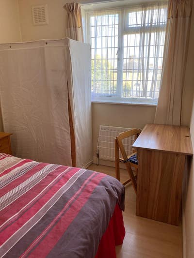 Double room to rent in Carshalton SM5 Main Photo