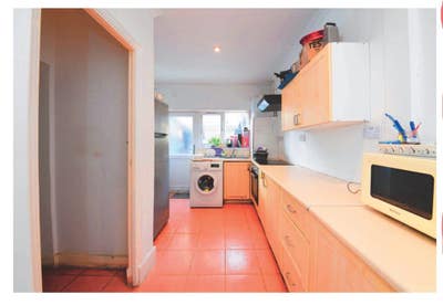 SpareRoom Leytonstone E11  800 Main Photo