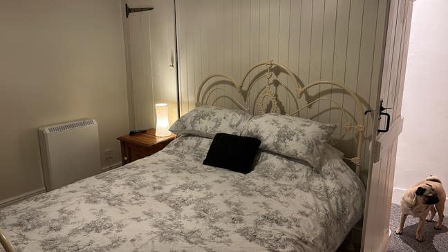 Double room to rent  Main Photo