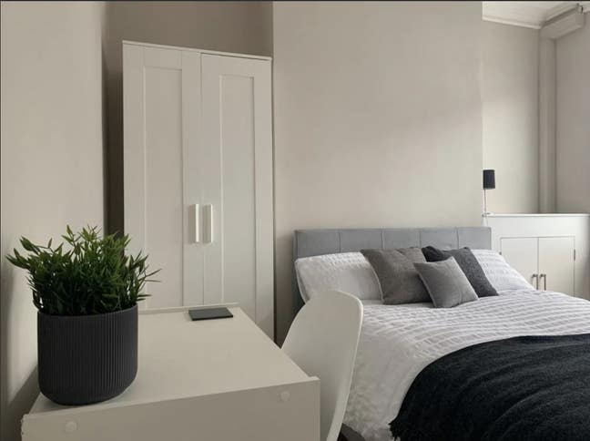 2 Furnished Double Rooms, Derby Centre (Bills Inc) Main Photo