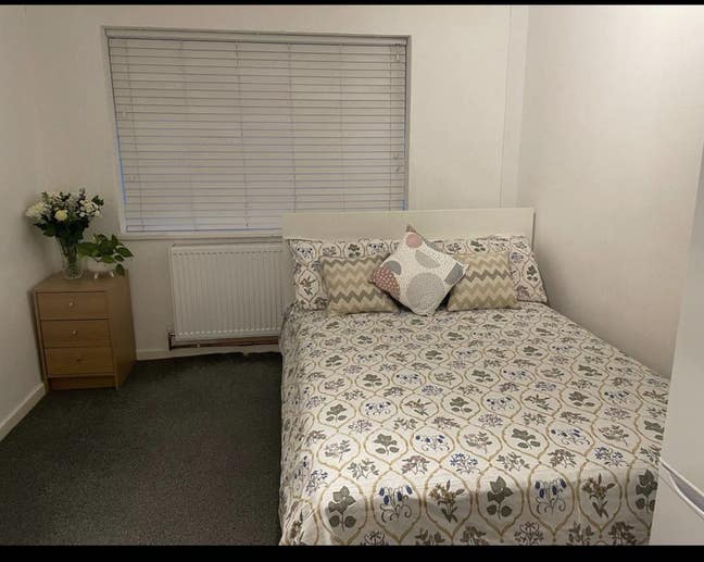 Room to rent  Main Photo