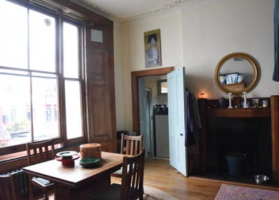 Charming Flat in The Heart of Notting Hill Main Photo