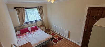 House share near Stoke Poges Main Photo