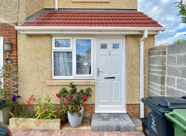 🏡Double En-Suite Kitchenette Studio, Central Main Photo