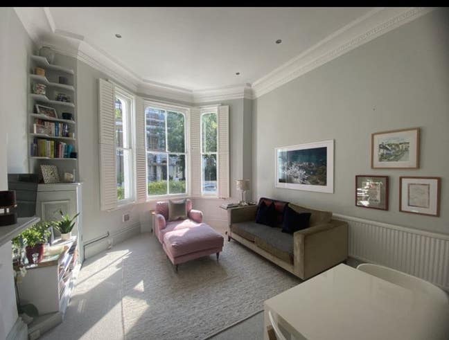 A light and spacious apartment with double rooms Main Photo