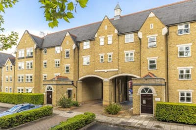 2 bed 2 bath apartment for short term rental  Main Photo