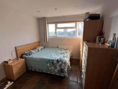 Room with a view in cozy & bright flat Main Photo