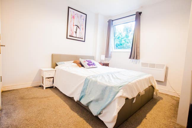 Double furnished room with private bathroom Main Photo