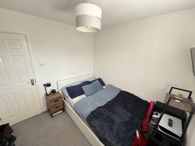 Double Room in Large Modern House (all bills incl) Main Photo