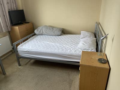 Room in Bramhall Main Photo