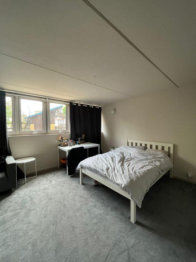 Bedroom Avaliable in Brand New Refurb Main Photo