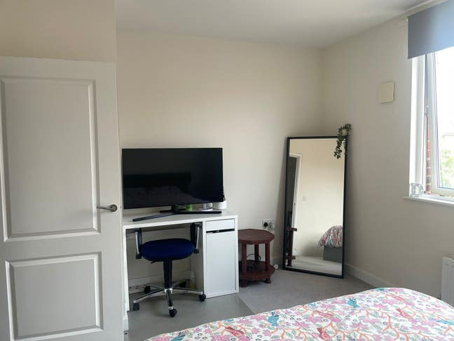 Flat available  Main Photo