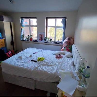 2 bedroom flat in High Street, Lewisham, SE13 6NZ Main Photo