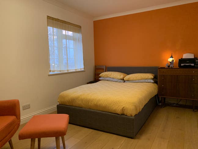 Double bedroom in lovey friendly Kemptown House Main Photo
