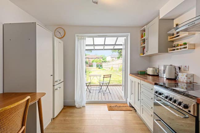 Bills Included 1-Bed Garden Flat in Anerley/Penge Main Photo