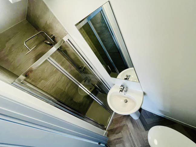 🌟 Funky, Fresh & Fully Refurbished HMO – 6 Rooms  Main Photo