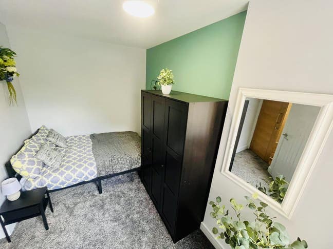 🌟 Funky, Fresh & Fully Refurbished HMO – 6 Rooms  Main Photo