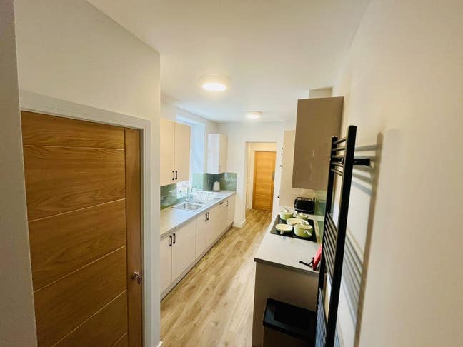 🌟 Funky, Fresh & Fully Refurbished HMO – 6 Rooms  Main Photo