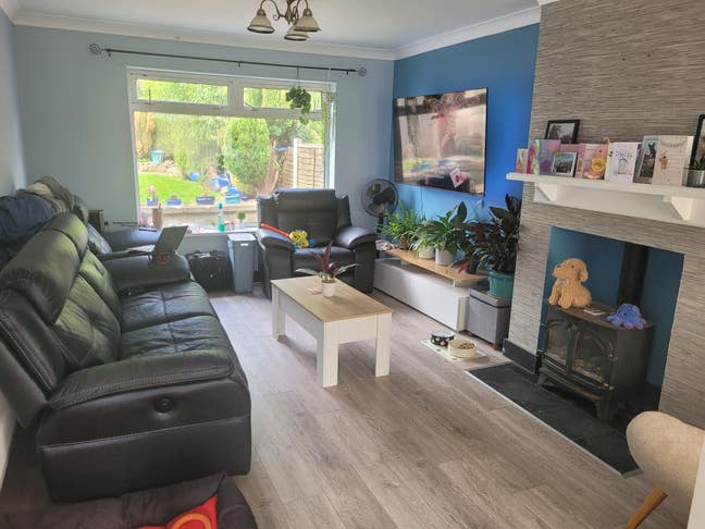 1 x double room for rent in friendly house Main Photo