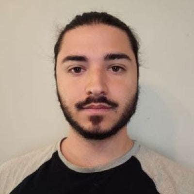 25 year old Male seeks a single or double room Main Photo