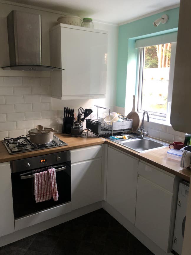 Flat mate wanted Main Photo