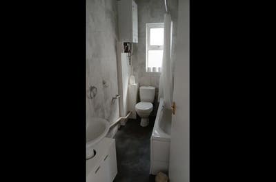 1 double bedroom is going to be rent Main Photo