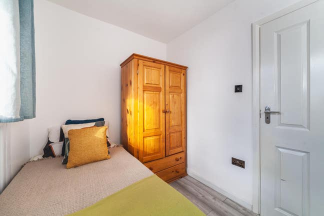 🛏️Cheapest Room in Roehamtpon | Private Balcony🌿 Main Photo