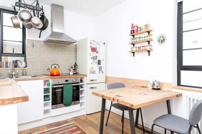 Excellent 2 bed apartment in Catford.  Main Photo