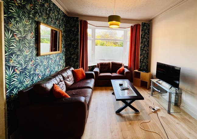 1 spacious room available in 4 bed house .  Main Photo