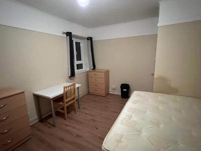Beautiful Double Room in Parsons Green Main Photo