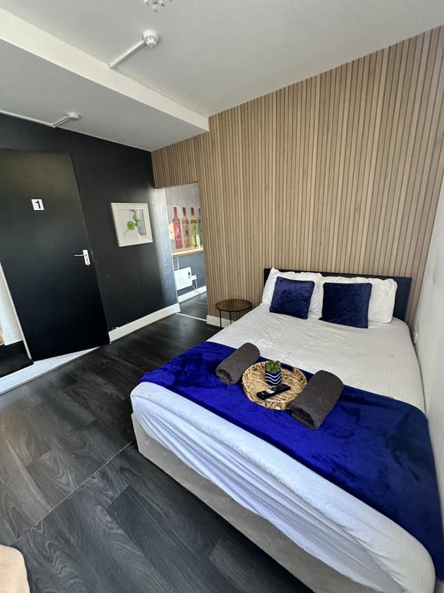 8 luxury ensuite rooms available in L13 Main Photo