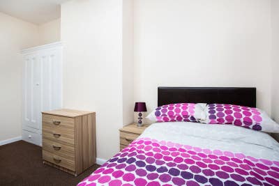 Room to Rent, All Bills inc, No Deposit Main Photo