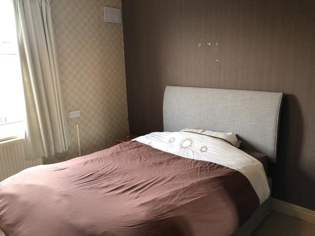 Double Room - Monday to Friday  - Bills inclusive  Main Photo