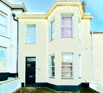Immaculate Property Woolwich Main Photo