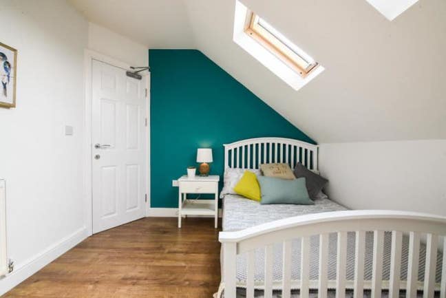 Close to Uni and town centre. Spacious! Main Photo