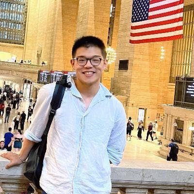 23yo young professional :) Buddy-up or flat share Main Photo