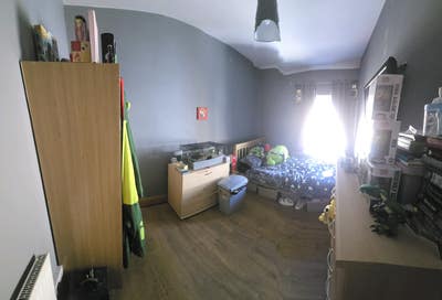Double room available in spacious 3 bed house! Main Photo