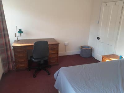 Large room | Castle Quarter | only one sharer Main Photo