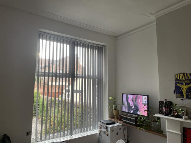 Spare Room in Shared House Main Photo