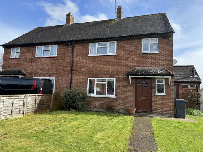 3 Double Rooms in Recently Refurbished House Main Photo