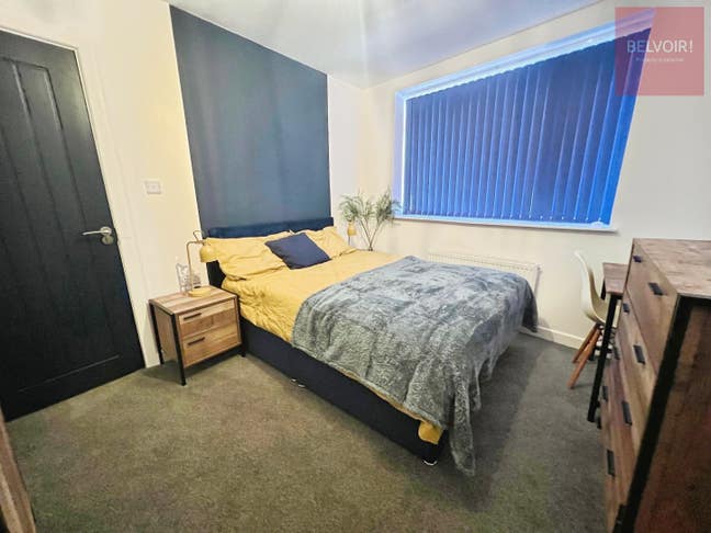 Modern Furnished En-Suite Rooms Available Now  Main Photo