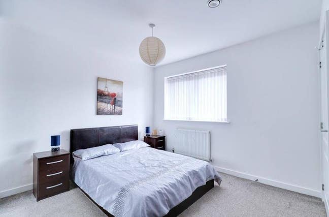 1 Double bedroom Main Photo