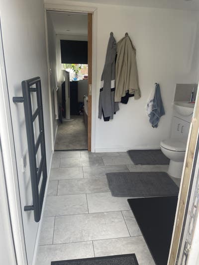 Double EnSuite Room - Short Term Let Only Main Photo