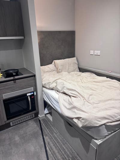 Newcastle adorable studio summer sublet!!! Main Photo