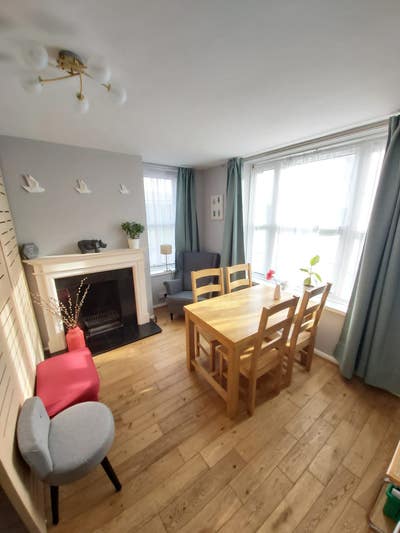 Rooms to let in a clean and peaceful home Main Photo