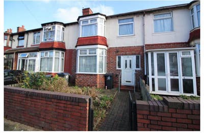 4 Double Room House Aston Main Photo